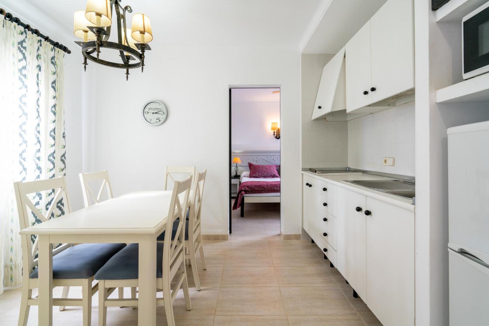 カラス・デ・マヨルカClub Cala Domingosアパートメント 部屋 写真